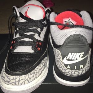 Size 6y Jordan black cement 3s DEADSTOCK